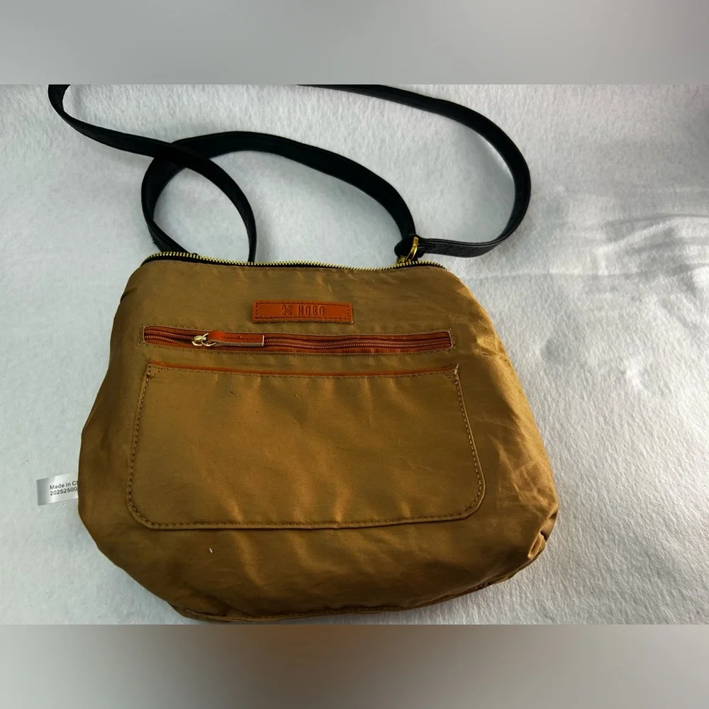 Hobo Black Leather Shoulder Bag - Picture 5 of 7